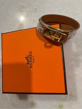 Hermes White Croc-Embossed Kelly Double Tour Bracelet with Gold Hardware